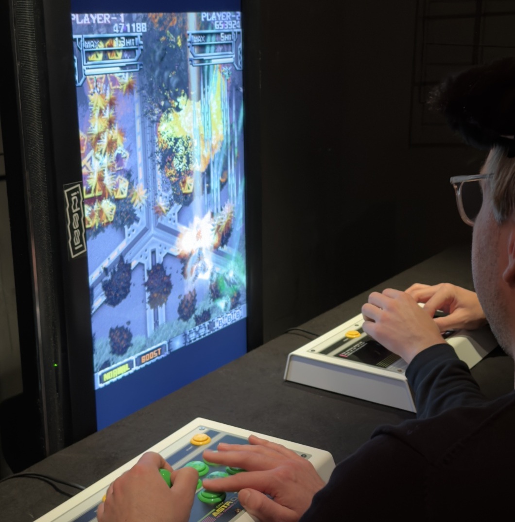 Retro Gaming Sega Nintendo Playstation. Hauptsache Arcade